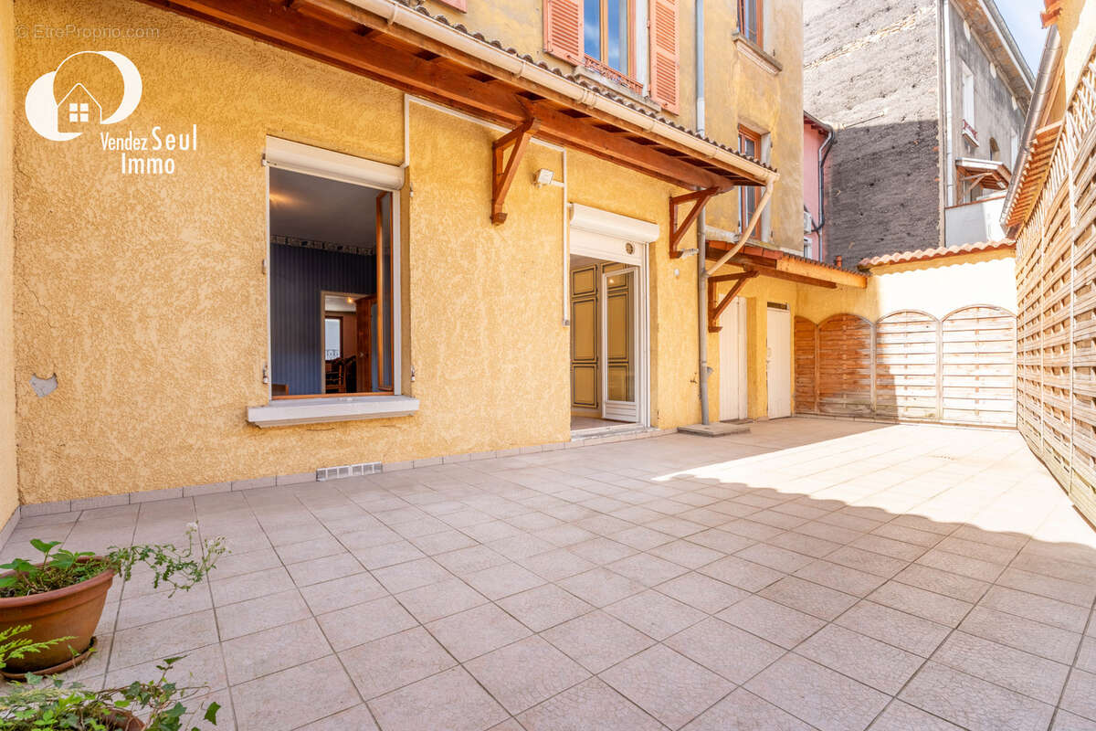 Appartement à GIVORS