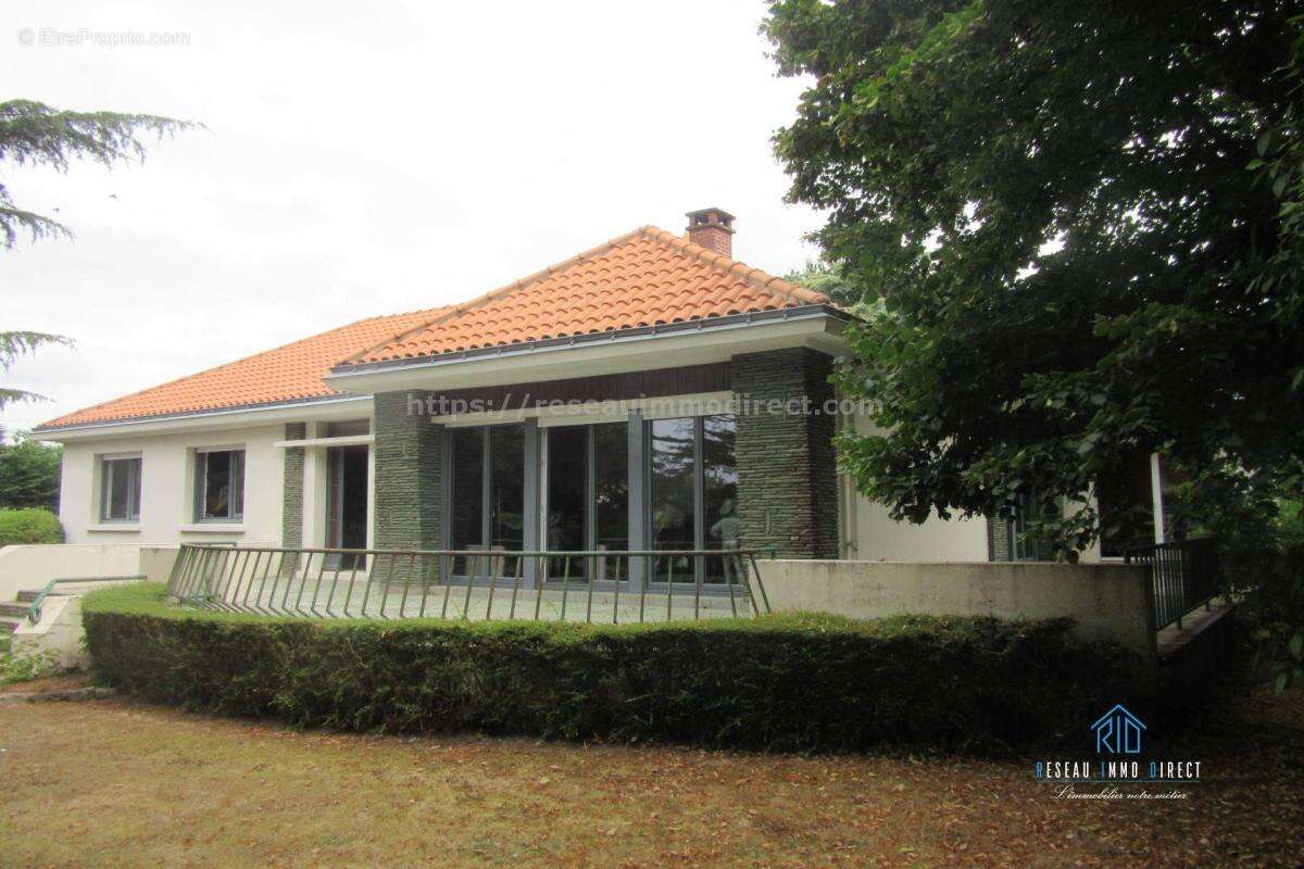 Propriete t 6 - photo 2