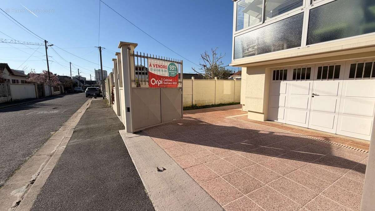 Maison à NEUILLY-PLAISANCE