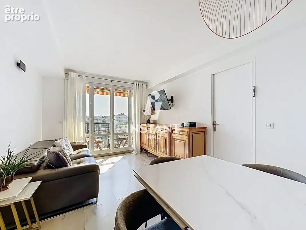 Appartement 3 pièces 54 m² à vendre à Charenton-Le-Pont (94220) - photo 2