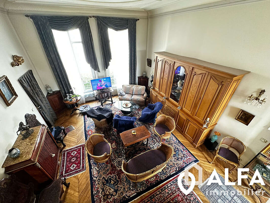 Appartement à ENGHIEN-LES-BAINS