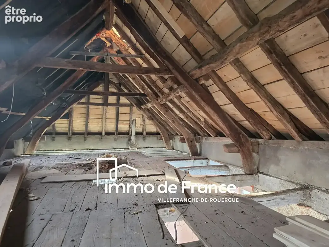 Corps de ferme en pierre à rénover avec 2,2 ha de terrain - photo 10