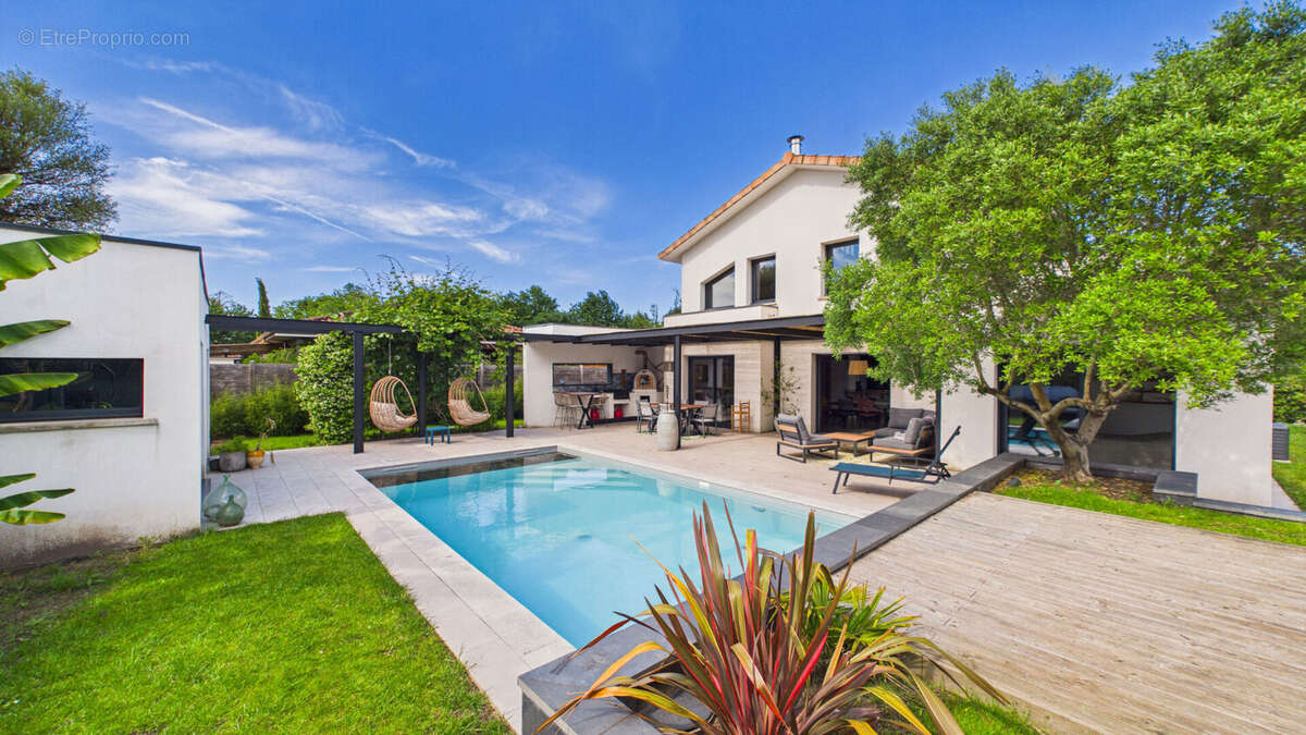Maison à TOSSE