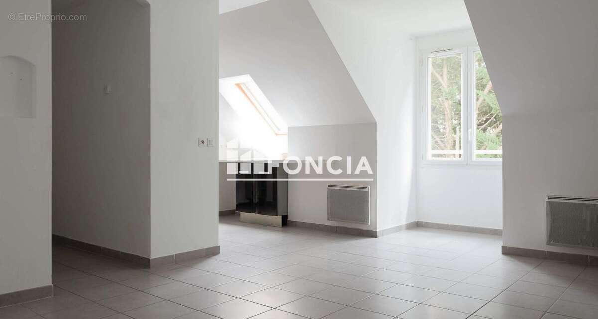 Appartement à PRINGY