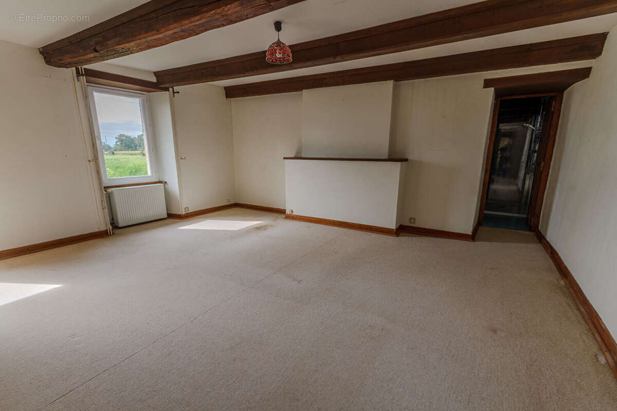 Maison à SAINT-SAUVEUR-LA-POMMERAYE