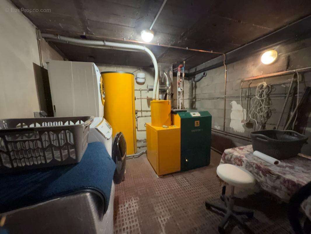 Maison en pierre avec 350 m² de dépendances, jardin et terrasse – Genevrières (52) - photo 34
