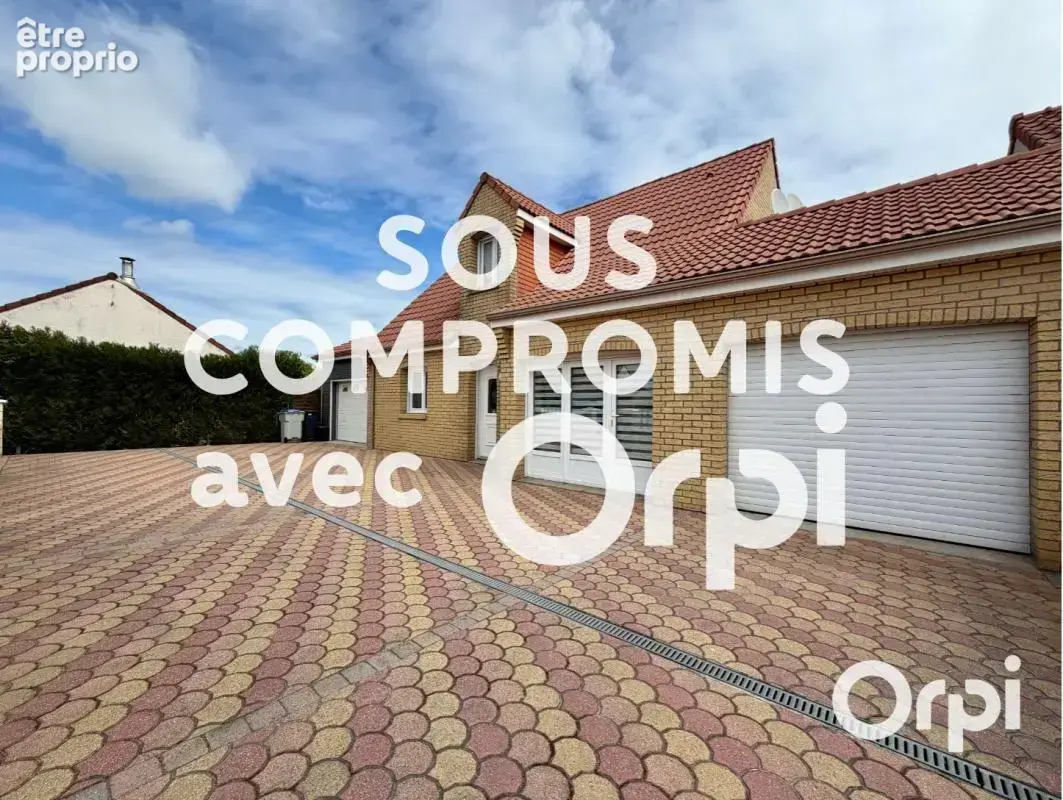 Maison à OYE-PLAGE