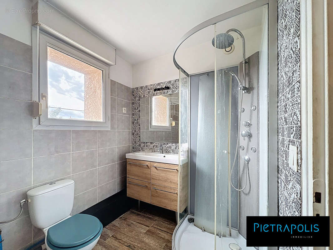 Maison à GREZIEU-LA-VARENNE