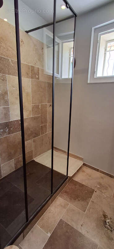EXCLUSIVITE Maison de village garage et cour - photo 9