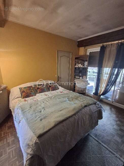 Maison à VILLENEUVE-L'ARCHEVEQUE