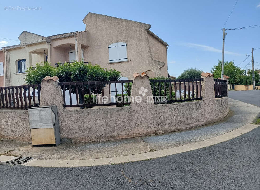 Maison 107 m² à Agde  - photo 2
