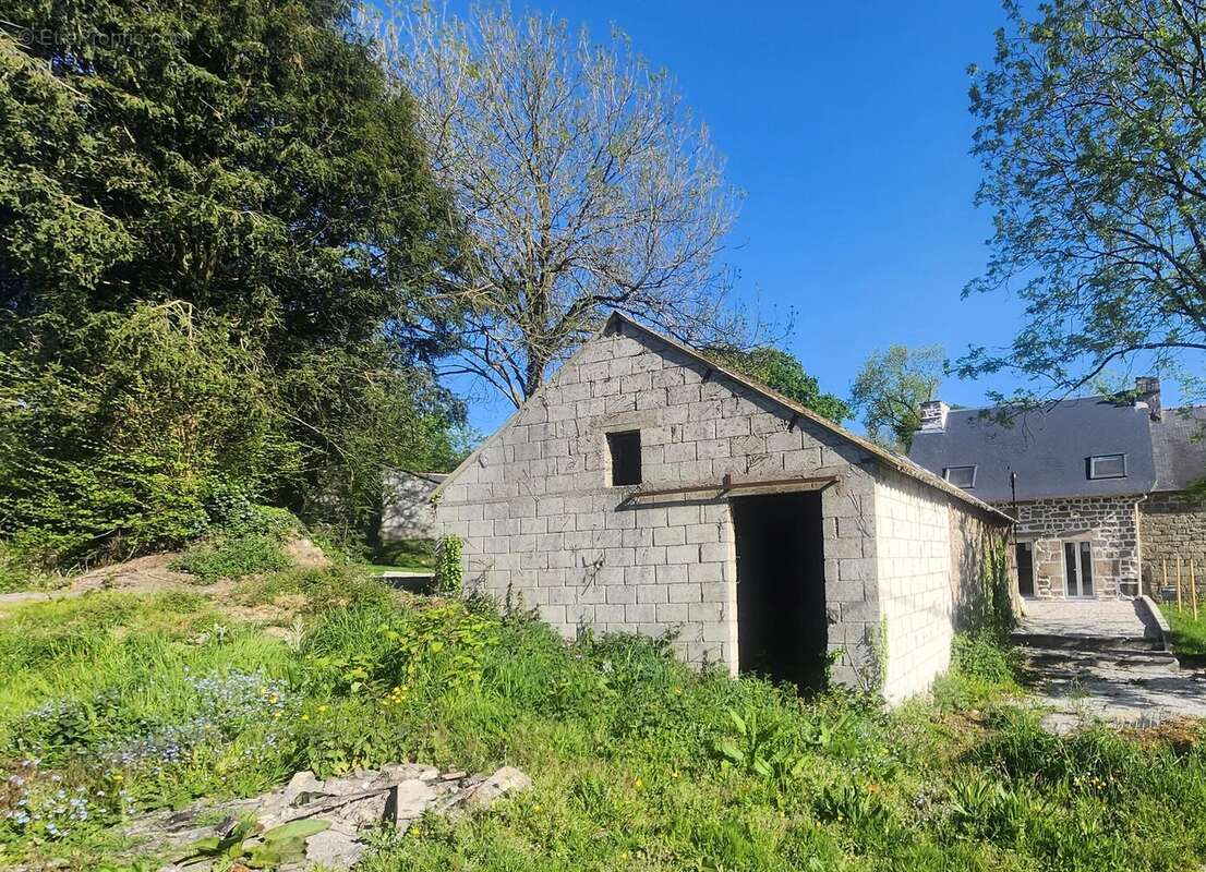 Maison à GLOMEL