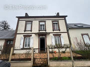 Maison à SAINTE-GAUBURGE-SAINTE-COLOMBE