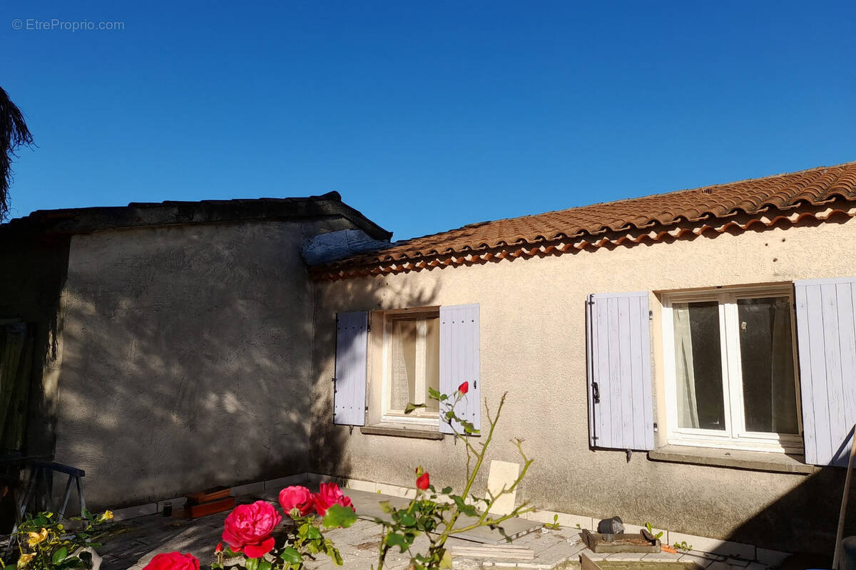 Maison à MAUBEC