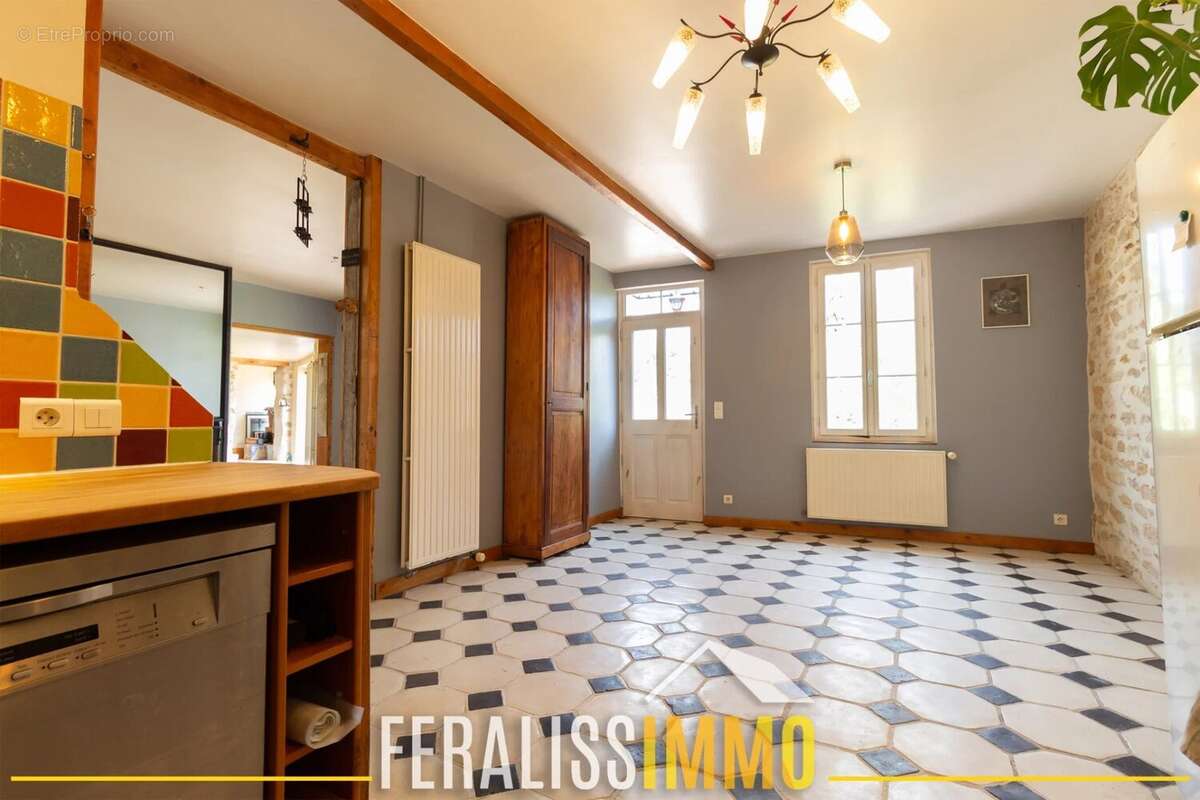 Spacieuse maison au coeur du village de Seraincourt ! - photo 7