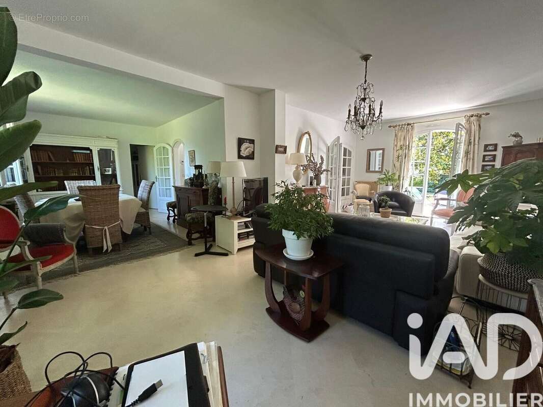 Photo 2 - Maison à BALLAINVILLIERS