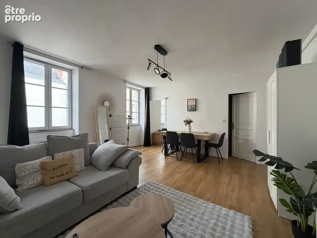 Appartement À Vendre - photo 1