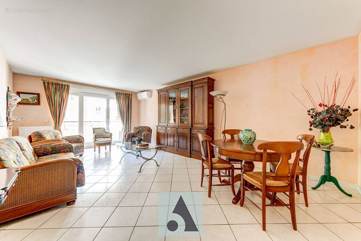 Appartement à LYON-7E
