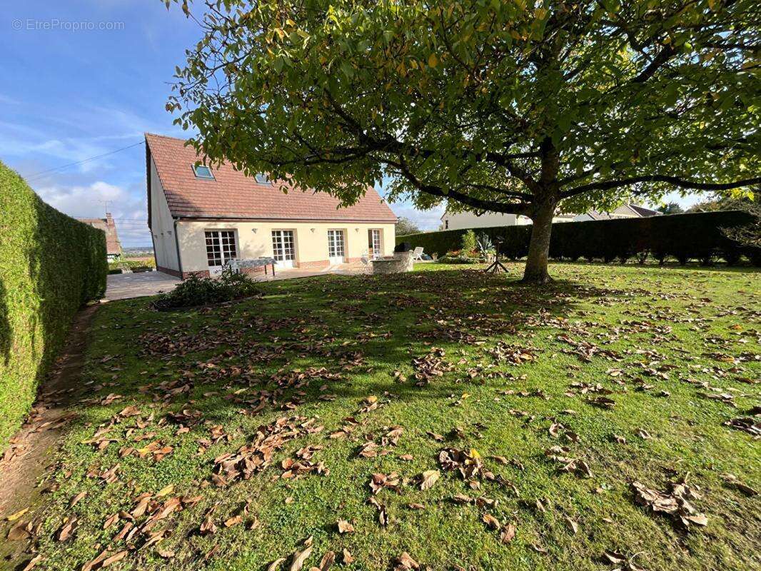 Maison à COURCELLES-LES-GISORS