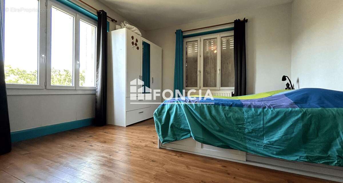 Maison à SAINTE-LIVRADE-SUR-LOT