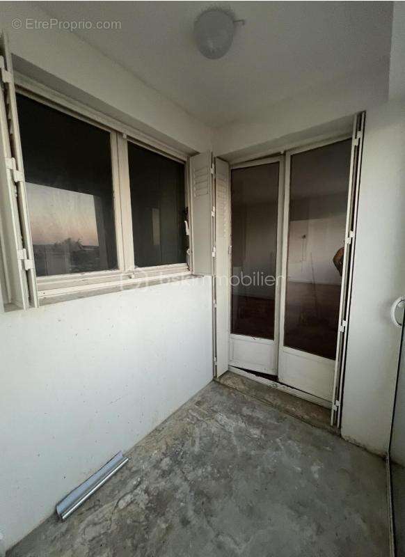 Appartement type T3 avec loggia - photo 2