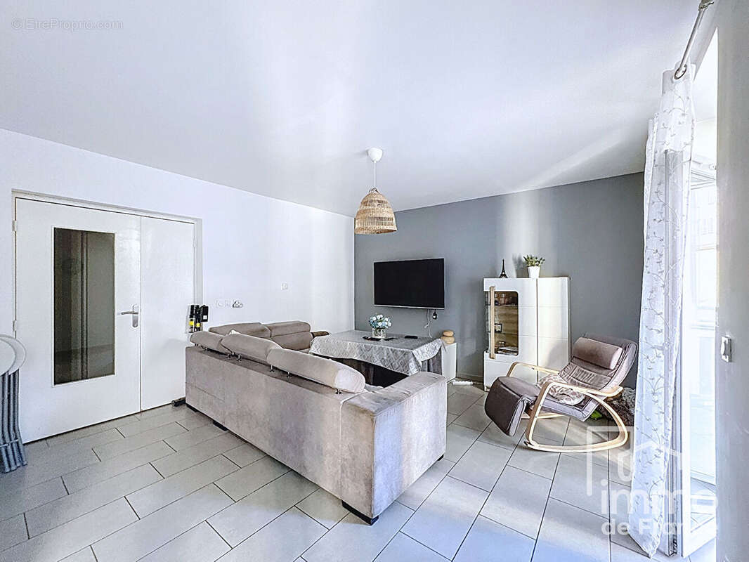 Appartement à BELLEGARDE-SUR-VALSERINE