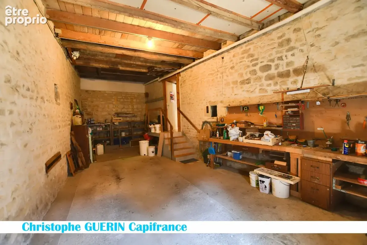 Maison de village avec grange, garage et fort potentiel d'évolution – Saint-Amant-de-Boixe - photo 9