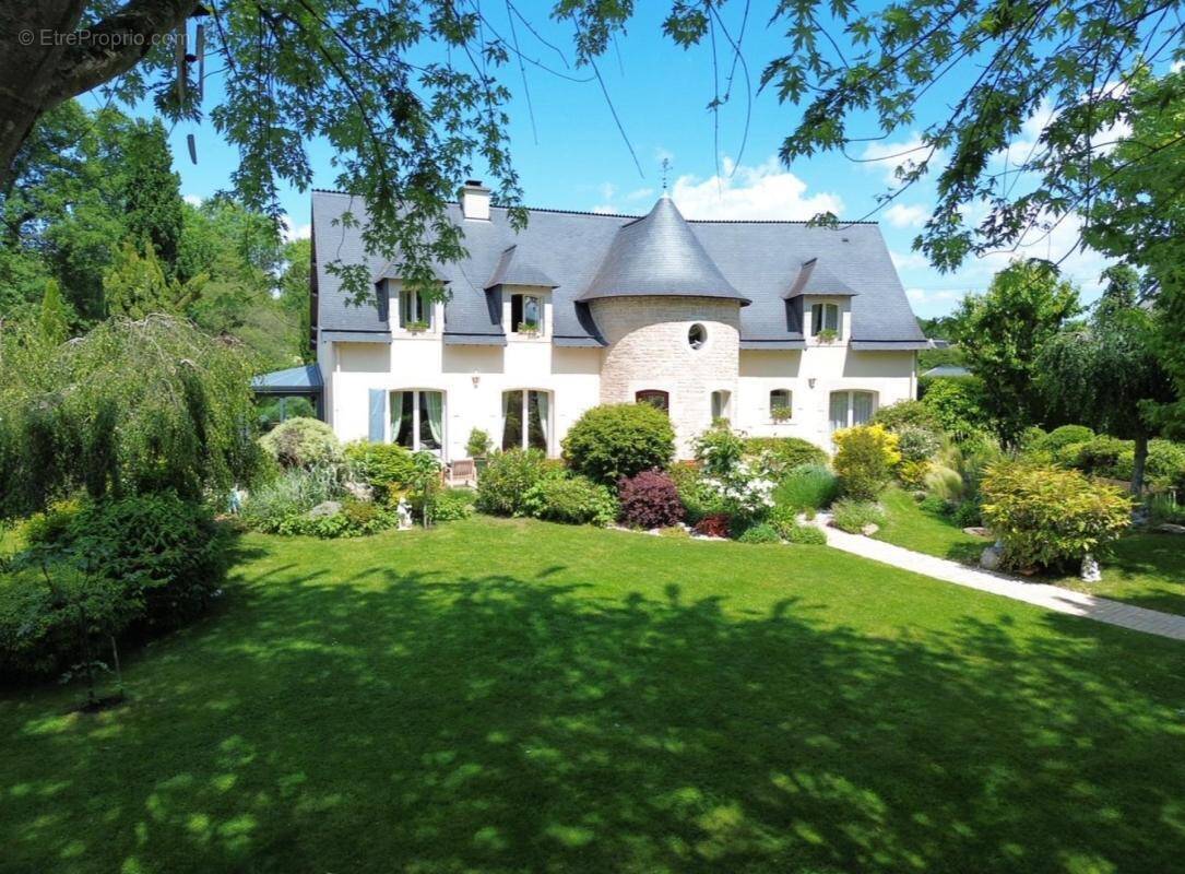 Maison à MALESTROIT