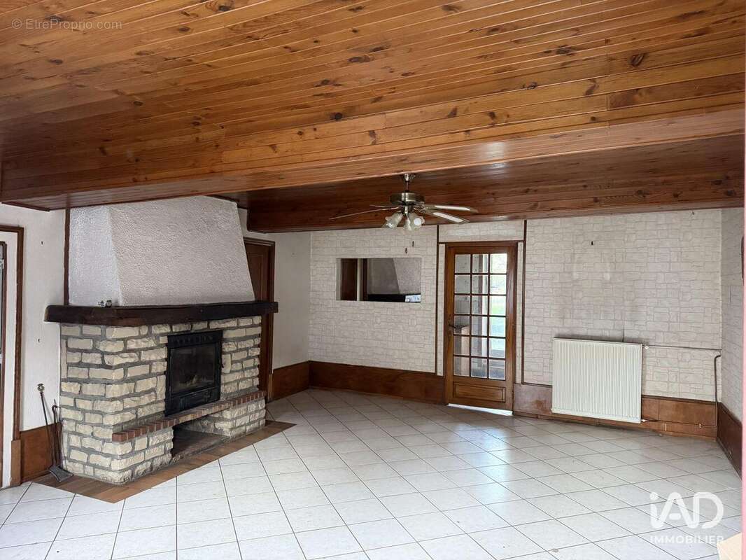 Photo 2 - Maison à CLAMEREY