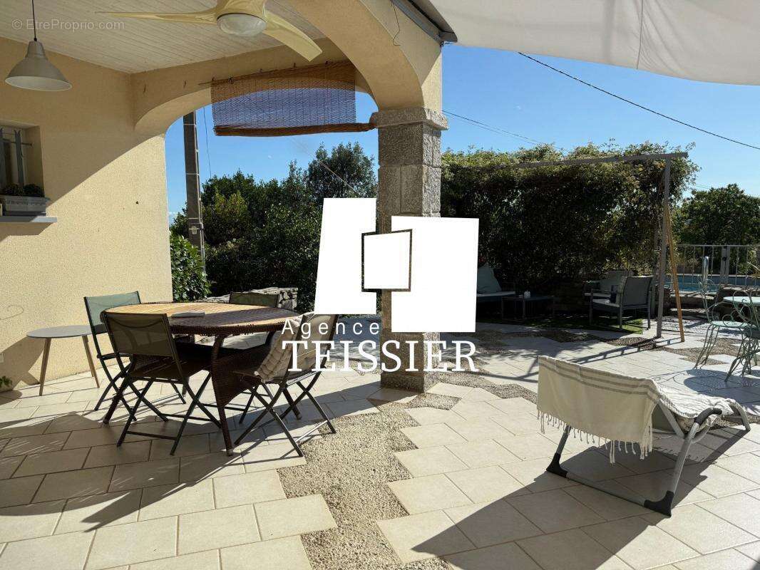 Ensemble immobilier - 2 maisons sur 4 150 m² - Les Vans (07 - photo 3