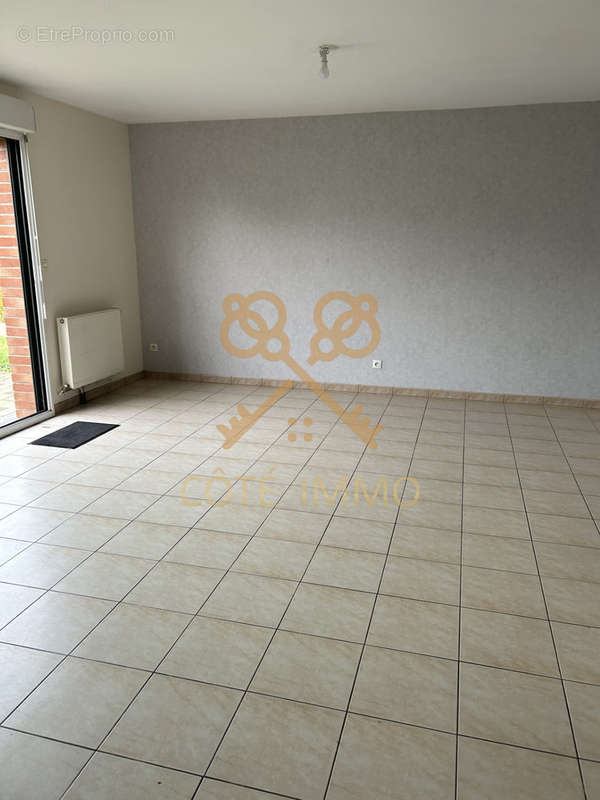 Maison à COURRIERES