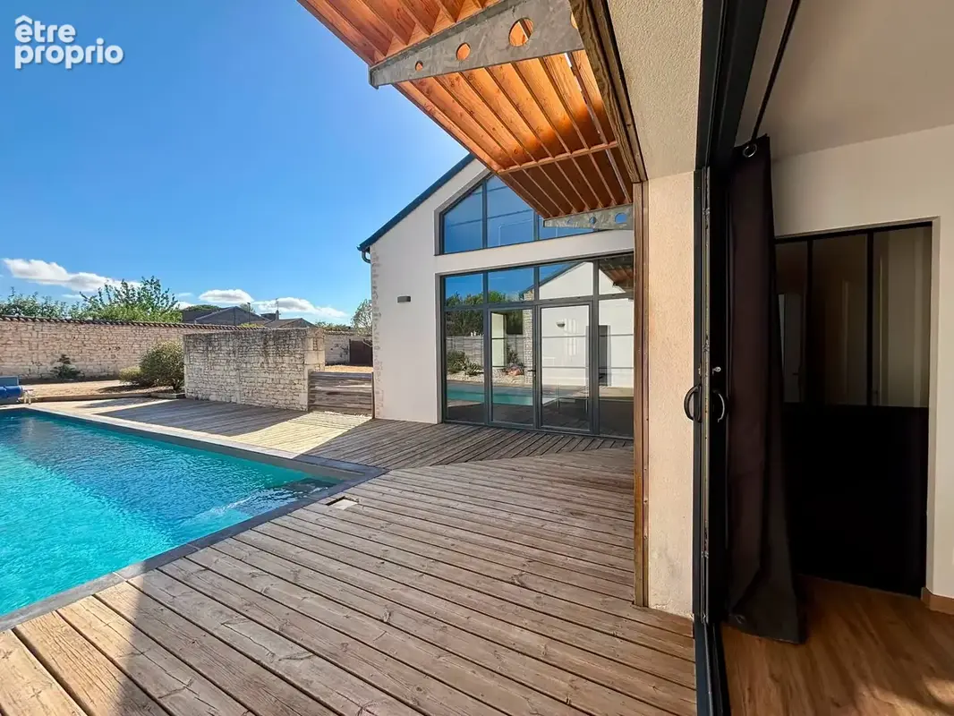 Photo Maison à Beauvoir-Sur-Niort au prix de 459 500€