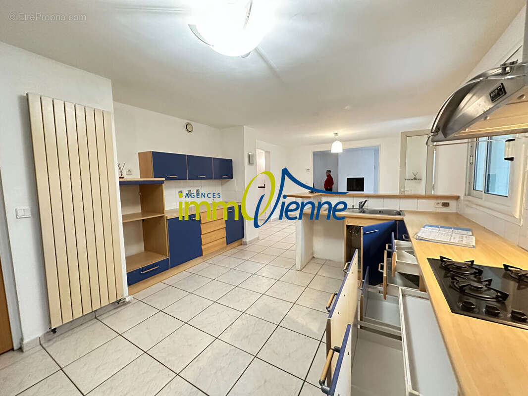 Maison à BUXEROLLES