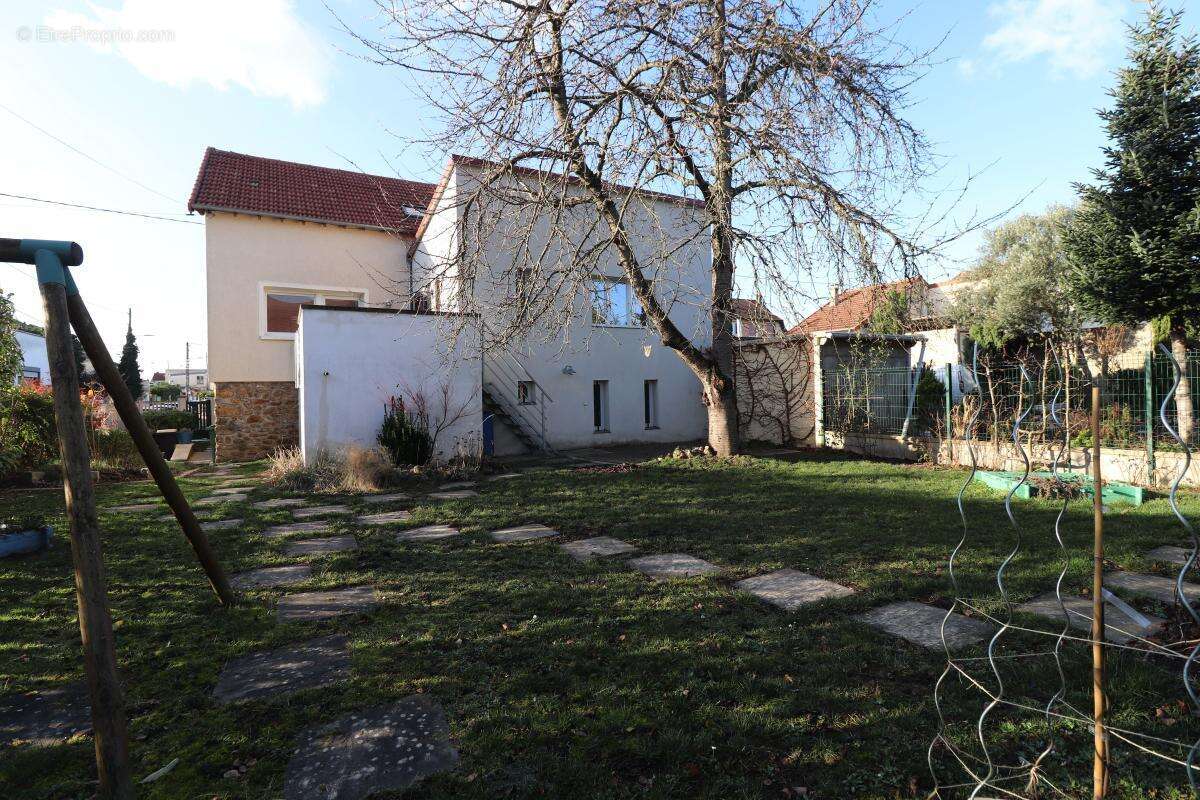 Maison à ATHIS-MONS