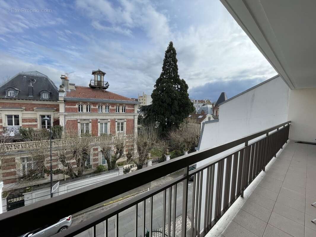 Appartement à FONTENAY-SOUS-BOIS
