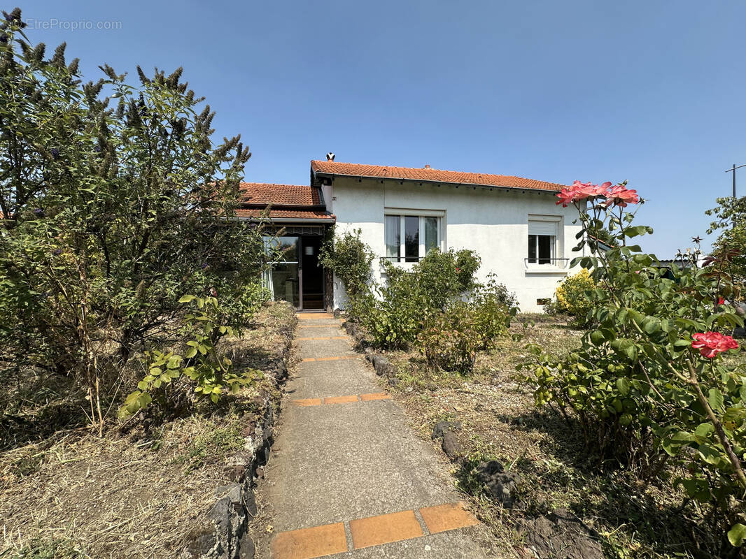 Maison à BEAUMONT