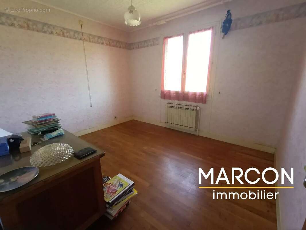 Maison à SAINT-MARC-A-FRONGIER