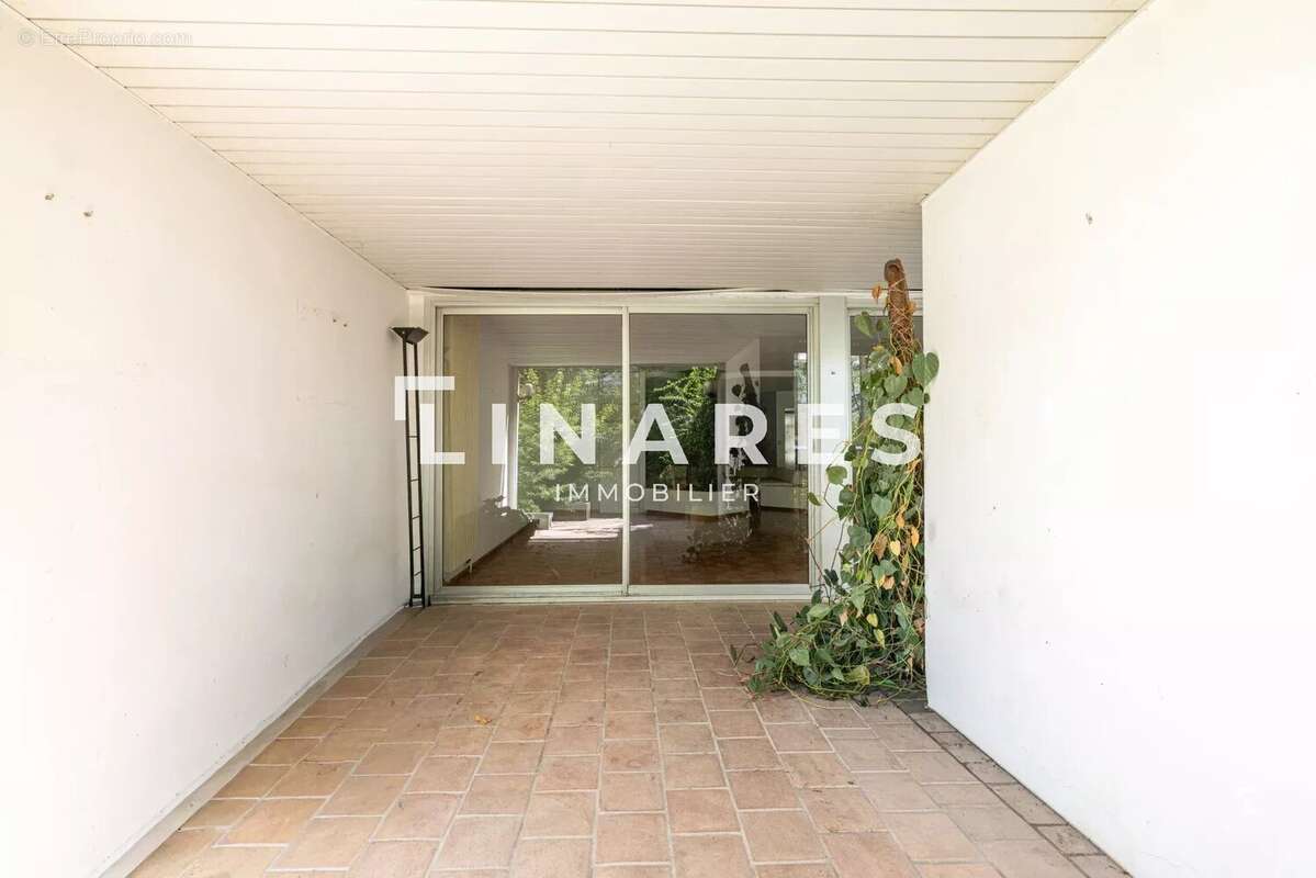 LE PATIO VERT - Appartement T3 de 101 m2 - Terrasse - Jardin - 13008 - photo 4