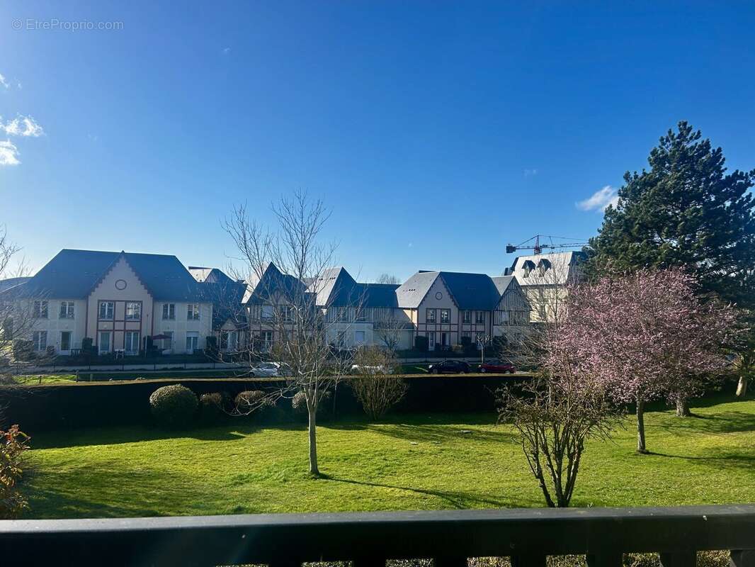 Appartement à BLONVILLE-SUR-MER