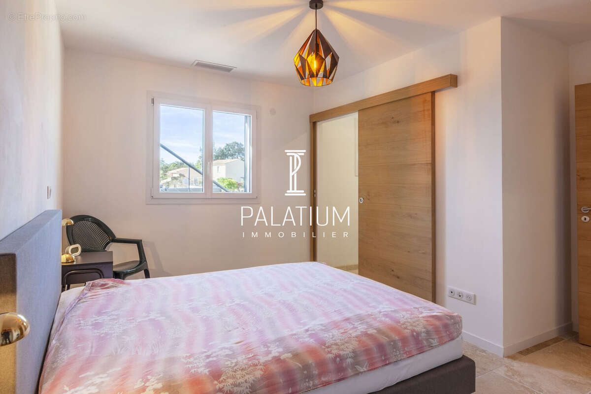 Maison à GREOUX-LES-BAINS