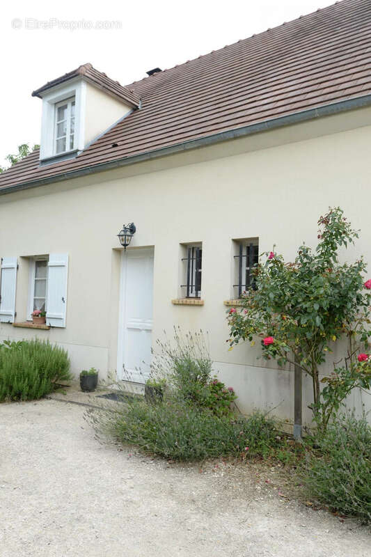 Maison à MONTIGNY-SUR-LOING