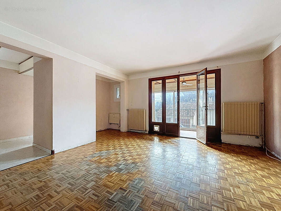 Maison à LAURIS