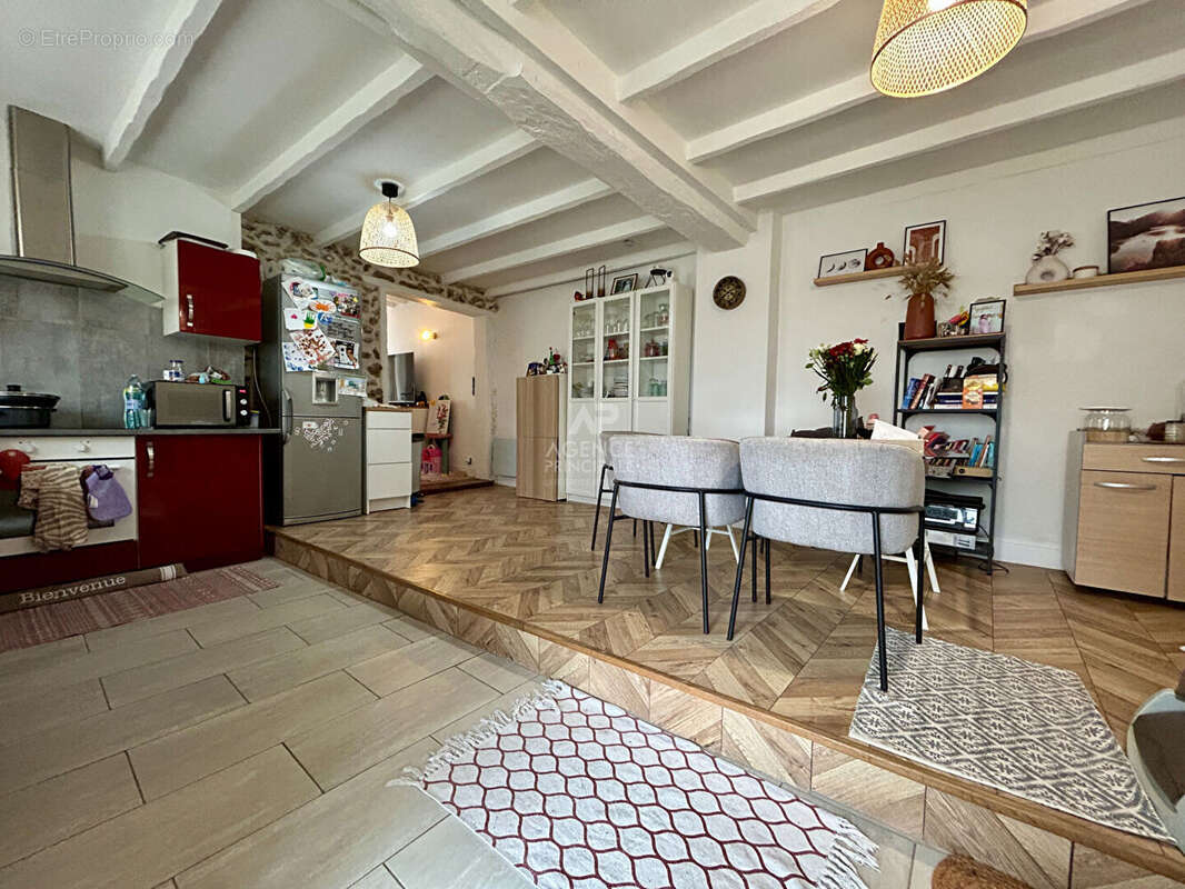 Duplex Poissy 3 pièce(s) 67 m2 - photo 4