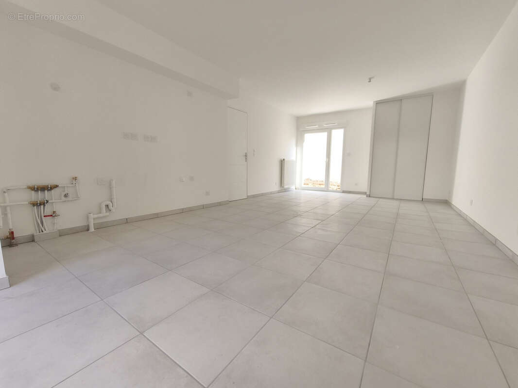 Appartement à MIRIBEL