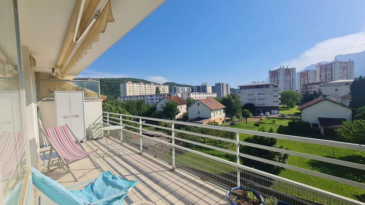 Echirolles- Appartement T4 de 93m2 au dernier étage - photo 6