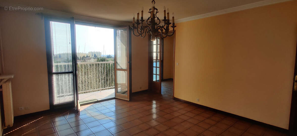 Appartement à MARSEILLE-15E
