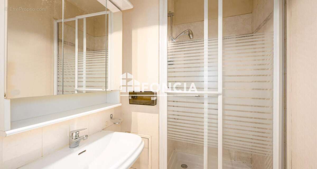 BOURG-LA-REINE – Centre-ville – Appartement familial de standing - photo 15