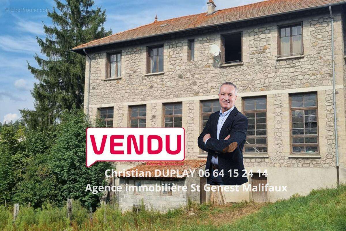 SOUS COMPROMIS Saint Pal de Mons 43620 Idéal artisan ou investisseur possibilité découpe 4 logements plus 1000m² de terrain cons - photo 13