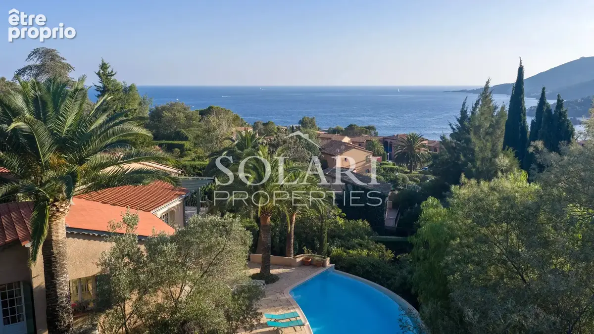 Exclusivité Villa provencale avec vue mer à Théoule - photo 2