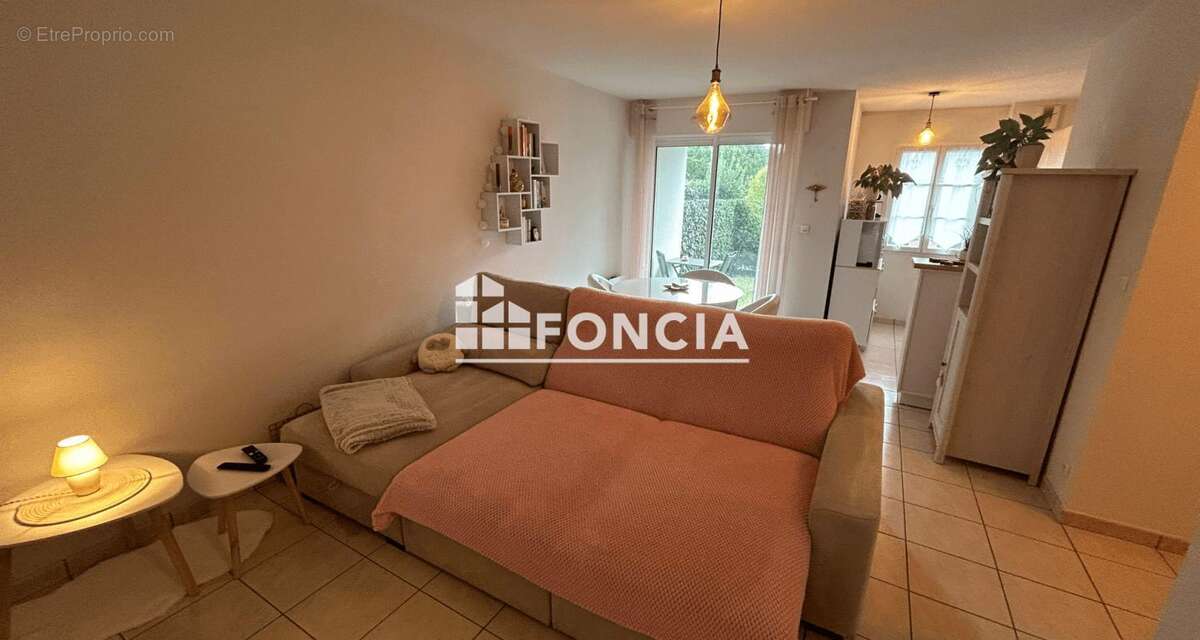 Appartement à ECHILLAIS